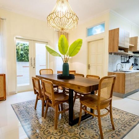 Siji Plemburan Vacation Home Kejayan ภายนอก รูปภาพ