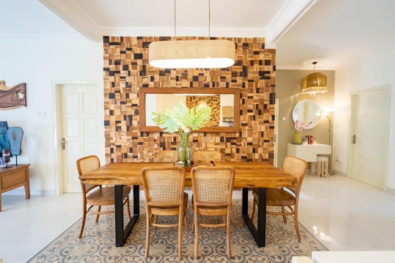 Siji Plemburan Vacation Home Kejayan ภายนอก รูปภาพ