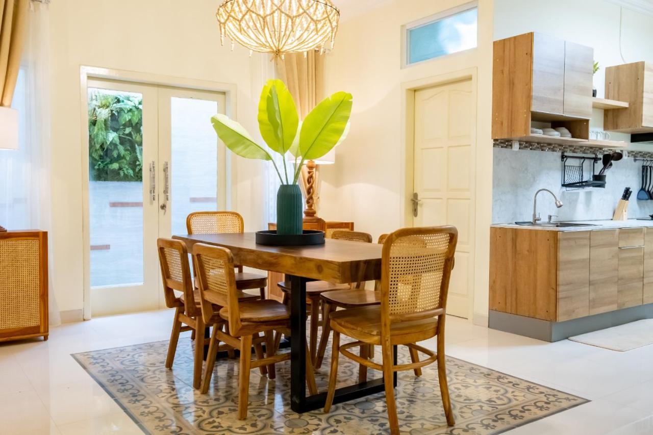 Siji Plemburan Vacation Home Kejayan ภายนอก รูปภาพ