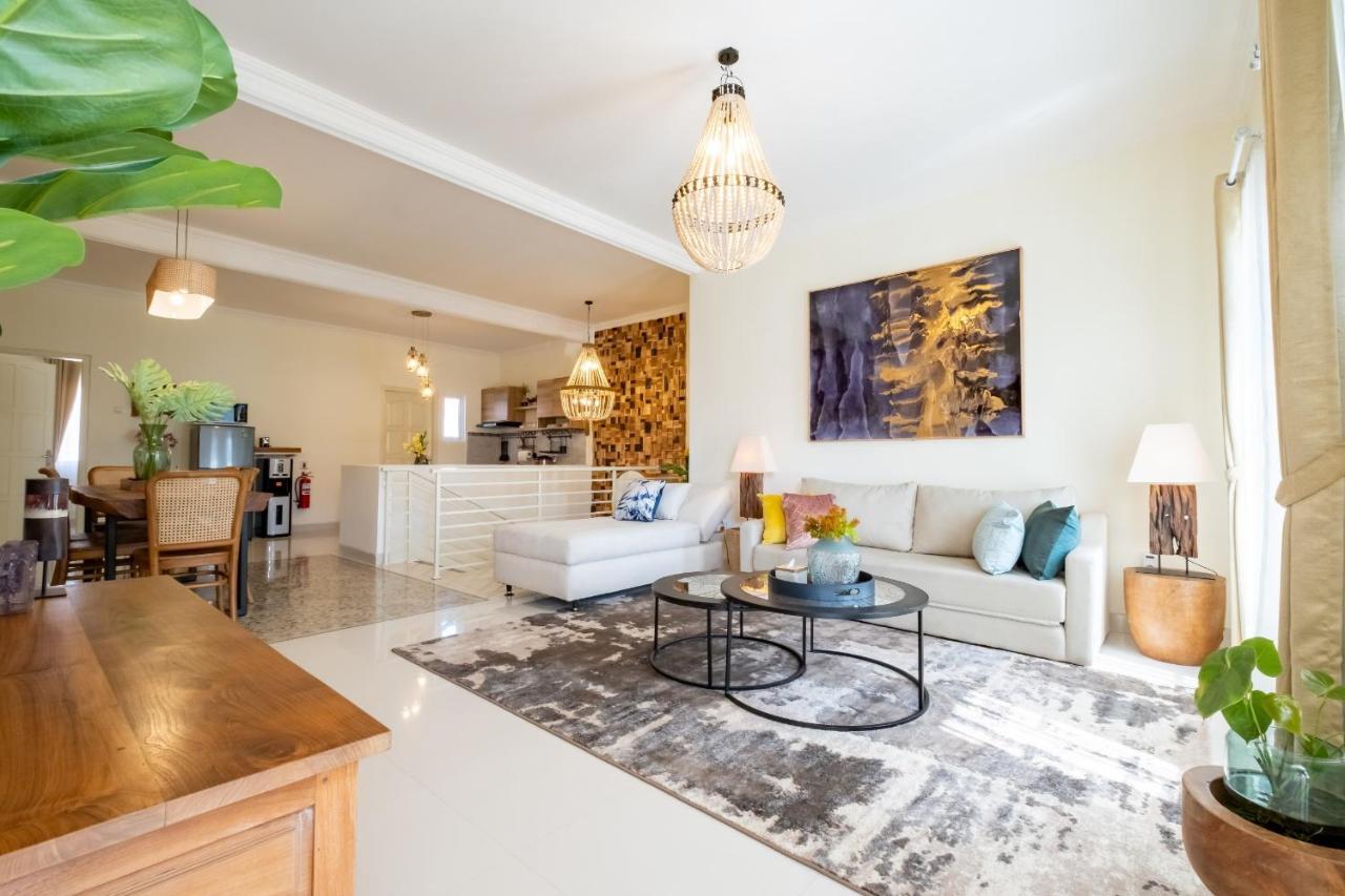 Siji Plemburan Vacation Home Kejayan ภายนอก รูปภาพ
