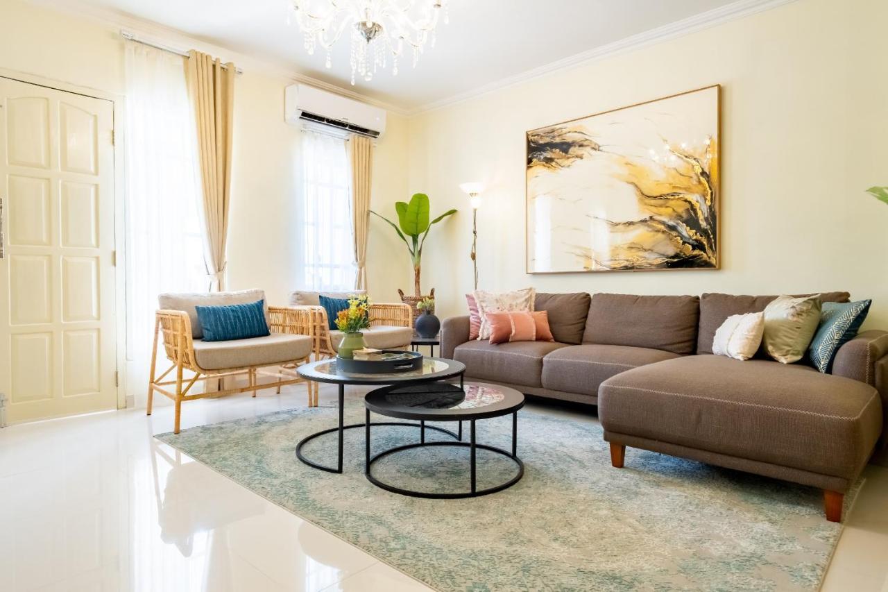 Siji Plemburan Vacation Home Kejayan ภายนอก รูปภาพ